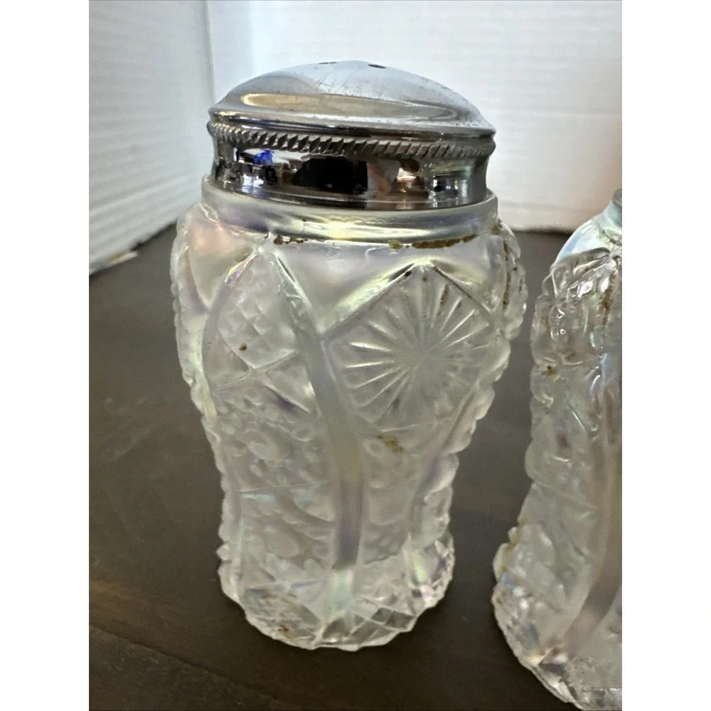 Vintage Fenton Opalescent Carnival Glass Daisy Button Salt Pepper Shaker Set 3